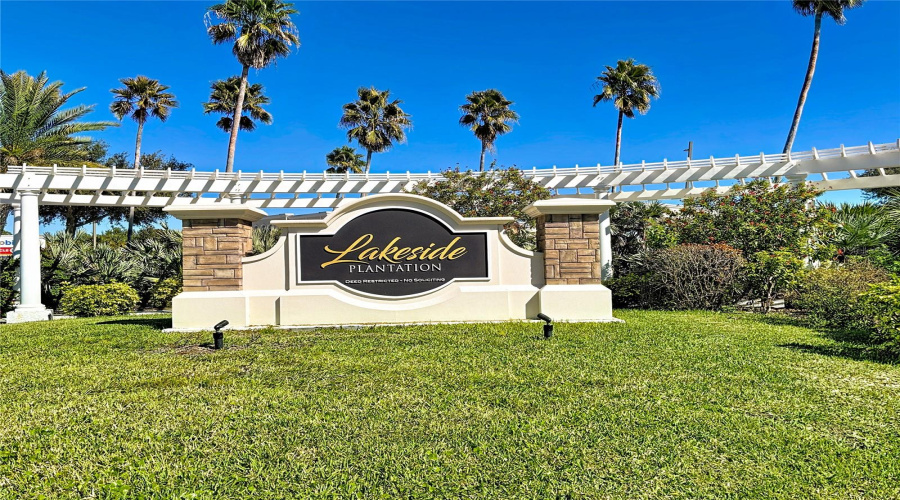 North Port, Florida 34289, 2 Bedroom Bedrooms, ,2 Bathroombathrooms,Residential,For Sale,Jonah,0,Mfra4702987