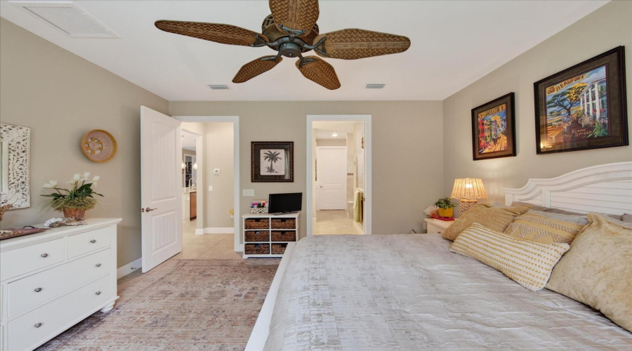 Bradenton, Florida 34202, 2 Bedroom Bedrooms, ,2 Bathroombathrooms,Residential,For Sale,Viola,0,Mfra4702702