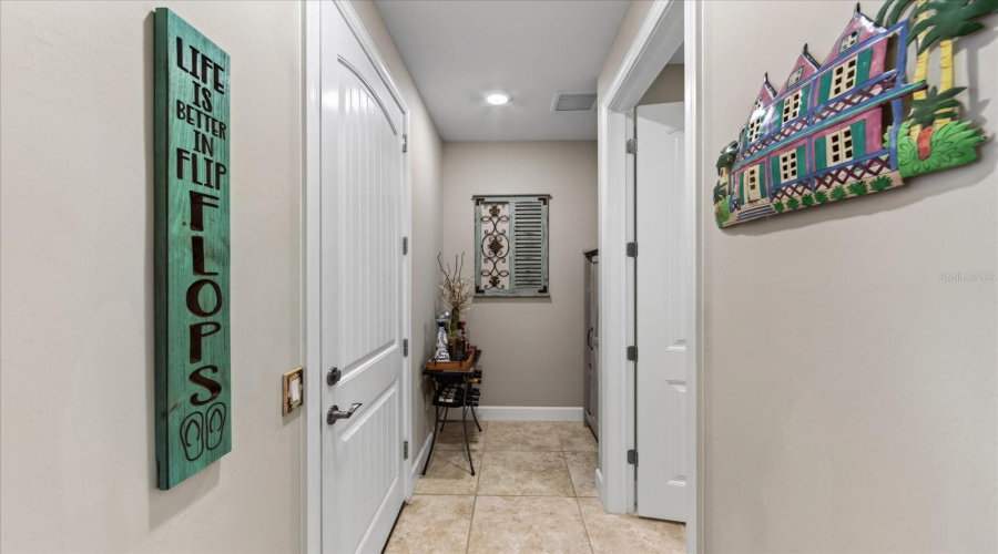 Bradenton, Florida 34202, 2 Bedroom Bedrooms, ,2 Bathroombathrooms,Residential,For Sale,Viola,0,Mfra4702702