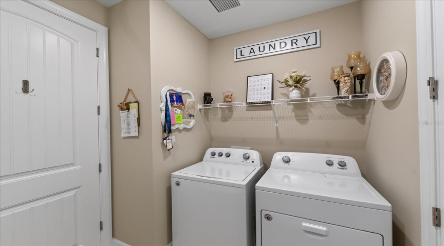Bradenton, Florida 34202, 2 Bedroom Bedrooms, ,2 Bathroombathrooms,Residential,For Sale,Viola,0,Mfra4702702