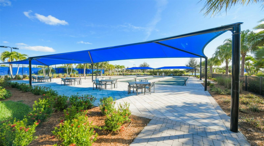 Bradenton, Florida 34202, 2 Bedroom Bedrooms, ,2 Bathroombathrooms,Residential,For Sale,Viola,0,Mfra4702702