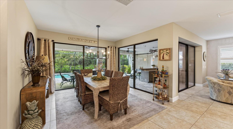 Bradenton, Florida 34202, 2 Bedroom Bedrooms, ,2 Bathroombathrooms,Residential,For Sale,Viola,0,Mfra4702702