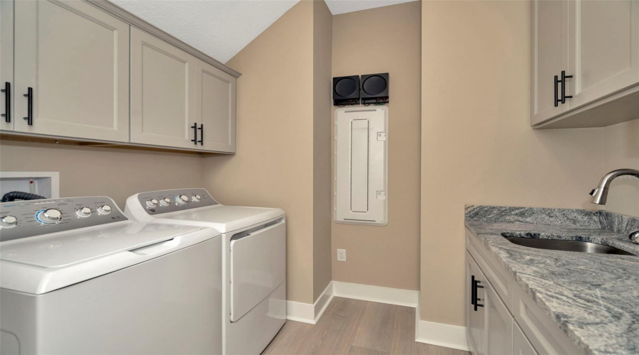New Port Richey, Florida 34655, 4 Bedroom Bedrooms, ,3 Bathroombathrooms,Residential,For Sale,Rocky Island,0,Mfrtb8531899
