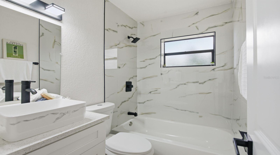 New Port Richey, Florida 34652, 2 Bedroom Bedrooms, ,1 Bathroombathrooms,Residential,For Sale,Berkley,0,Mfro6433985