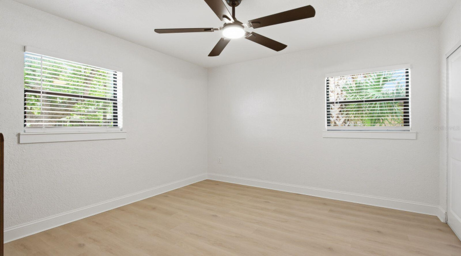New Port Richey, Florida 34652, 2 Bedroom Bedrooms, ,1 Bathroombathrooms,Residential,For Sale,Berkley,0,Mfro6433985