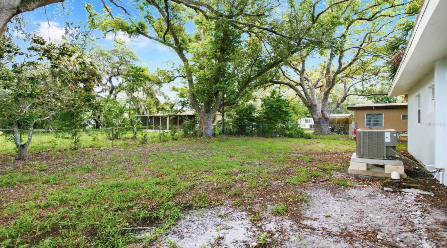 New Port Richey, Florida 34652, 2 Bedroom Bedrooms, ,1 Bathroombathrooms,Residential,For Sale,Berkley,0,Mfro6433985