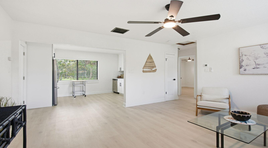 New Port Richey, Florida 34652, 2 Bedroom Bedrooms, ,1 Bathroombathrooms,Residential,For Sale,Berkley,0,Mfro6433985