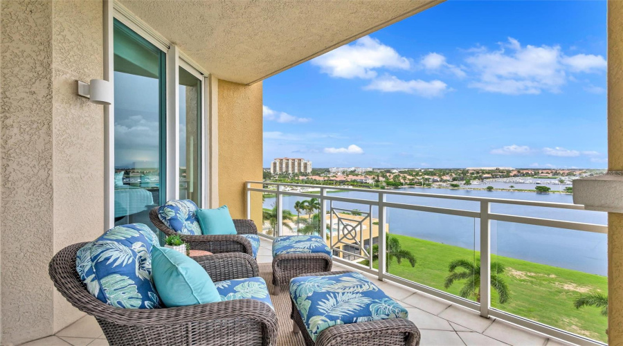 Palmetto, Florida 34221, 2 Bedroom Bedrooms, ,2 Bathroombathrooms,Residential,For Sale,Riviera Dunes,0,Mfrtb8538077