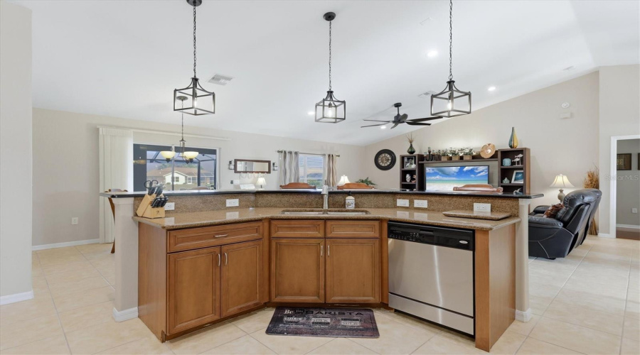 Rotonda West, Florida 33947, 3 Bedroom Bedrooms, ,2 Bathroombathrooms,Residential,For Sale,Rotonda,0,Mfrd6146699