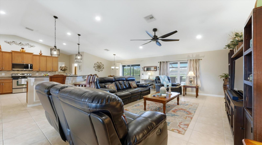 Rotonda West, Florida 33947, 3 Bedroom Bedrooms, ,2 Bathroombathrooms,Residential,For Sale,Rotonda,0,Mfrd6146699