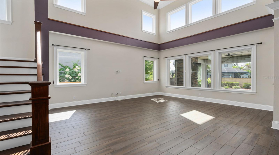 Orlando, Florida 32827, 5 Bedroom Bedrooms, ,4 Bathroombathrooms,Residential,For Sale,Becker,0,Mfrs5153376