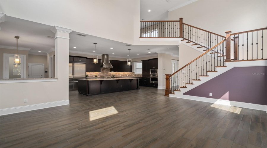 Orlando, Florida 32827, 5 Bedroom Bedrooms, ,4 Bathroombathrooms,Residential,For Sale,Becker,0,Mfrs5153376
