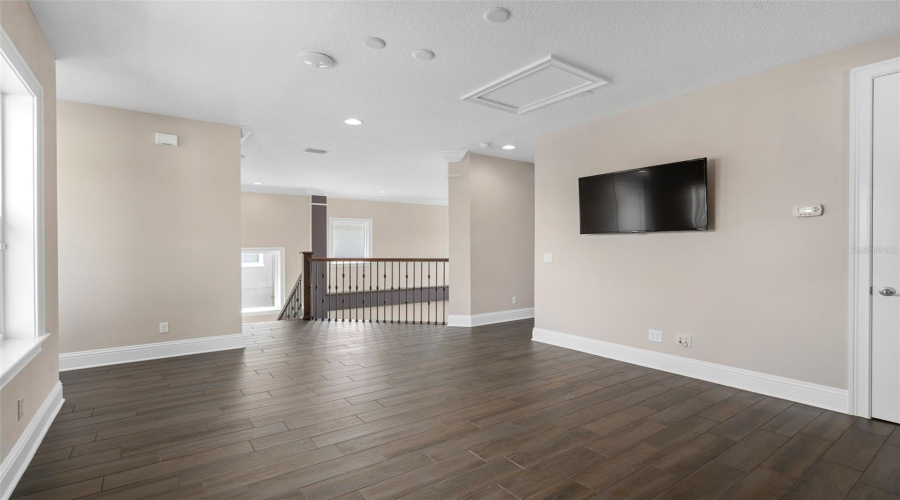 Orlando, Florida 32827, 5 Bedroom Bedrooms, ,4 Bathroombathrooms,Residential,For Sale,Becker,0,Mfrs5153376