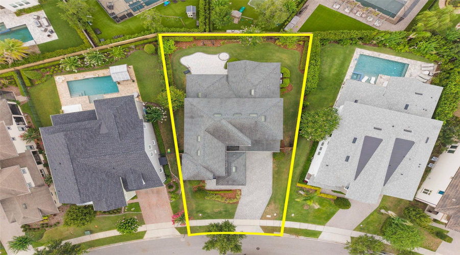 Over A 1/4 Acre Lot!