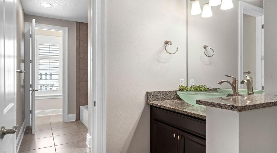 Orlando, Florida 32827, 5 Bedroom Bedrooms, ,4 Bathroombathrooms,Residential,For Sale,Becker,0,Mfrs5153376