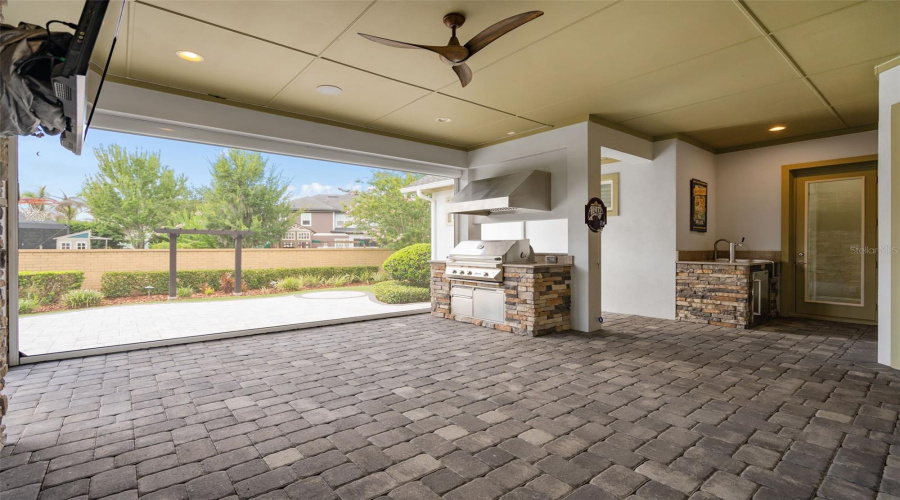 Orlando, Florida 32827, 5 Bedroom Bedrooms, ,4 Bathroombathrooms,Residential,For Sale,Becker,0,Mfrs5153376