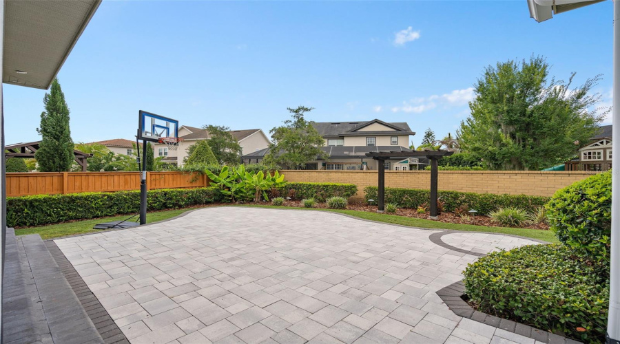 Orlando, Florida 32827, 5 Bedroom Bedrooms, ,4 Bathroombathrooms,Residential,For Sale,Becker,0,Mfrs5153376