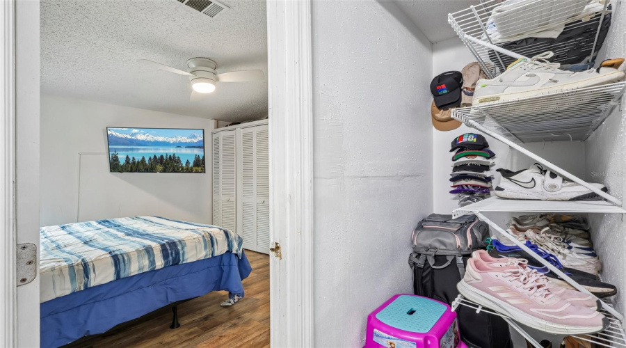 Lakeland, Florida 33810, 3 Bedroom Bedrooms, ,2 Bathroombathrooms,Residential,For Sale,Indian Ridge,0,Mfrtb8533661