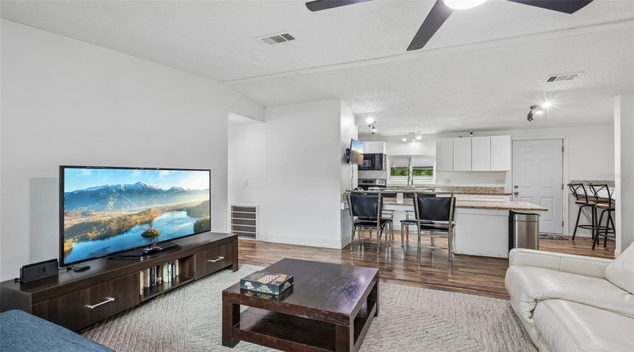 Lakeland, Florida 33810, 3 Bedroom Bedrooms, ,2 Bathroombathrooms,Residential,For Sale,Indian Ridge,0,Mfrtb8533661