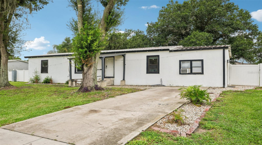 Lakeland, Florida 33810, 3 Bedroom Bedrooms, ,2 Bathroombathrooms,Residential,For Sale,Indian Ridge,0,Mfrtb8533661