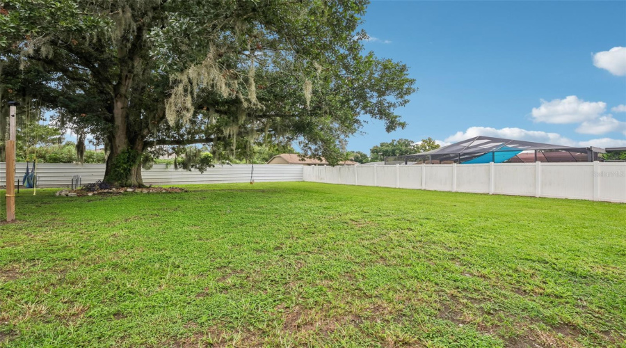 Lakeland, Florida 33810, 3 Bedroom Bedrooms, ,2 Bathroombathrooms,Residential,For Sale,Indian Ridge,0,Mfrtb8533661