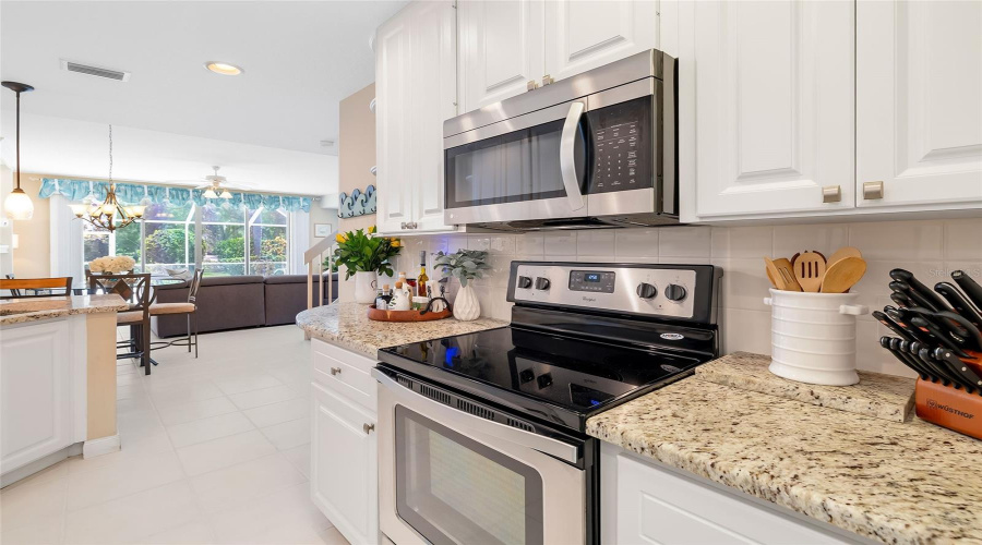 Sarasota, Florida 34238, 3 Bedroom Bedrooms, ,2 Bathroombathrooms,Residential,For Sale,Andora,0,Mfra4702662