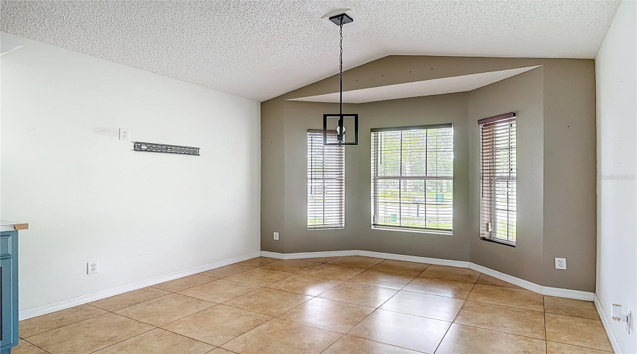 Orange City, Florida 32763, 3 Bedroom Bedrooms, ,2 Bathroombathrooms,Residential,For Sale,Spring Cavern,0,Mfro6348809