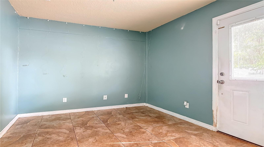 Orange City, Florida 32763, 3 Bedroom Bedrooms, ,2 Bathroombathrooms,Residential,For Sale,Spring Cavern,0,Mfro6348809