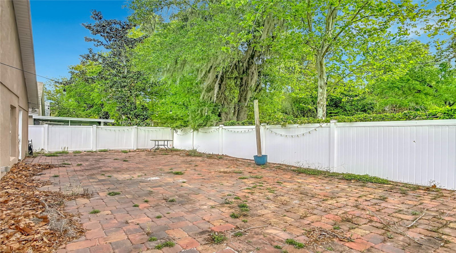 Orange City, Florida 32763, 3 Bedroom Bedrooms, ,2 Bathroombathrooms,Residential,For Sale,Spring Cavern,0,Mfro6348809