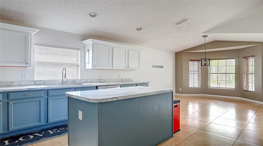 Orange City, Florida 32763, 3 Bedroom Bedrooms, ,2 Bathroombathrooms,Residential,For Sale,Spring Cavern,0,Mfro6348809