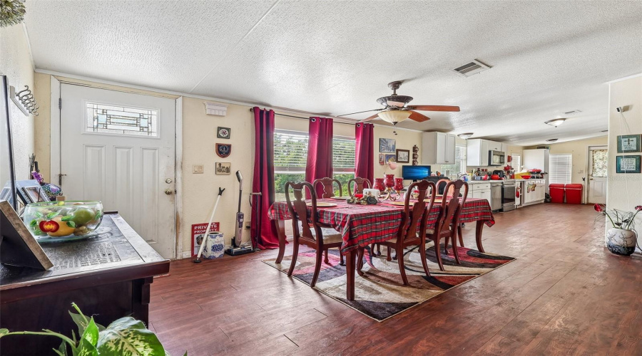 St Cloud, Florida 34773, 5 Bedroom Bedrooms, ,2 Bathroombathrooms,Residential,For Sale,Mercury,0,Mfro6409347