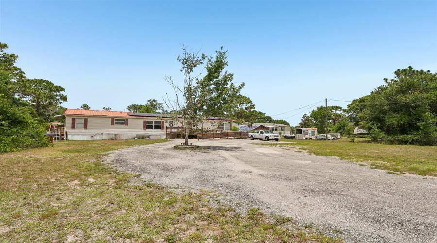 St Cloud, Florida 34773, 5 Bedroom Bedrooms, ,2 Bathroombathrooms,Residential,For Sale,Mercury,0,Mfro6409347