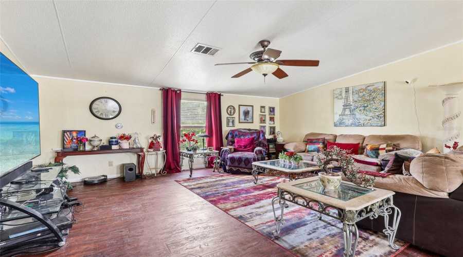 St Cloud, Florida 34773, 5 Bedroom Bedrooms, ,2 Bathroombathrooms,Residential,For Sale,Mercury,0,Mfro6409347
