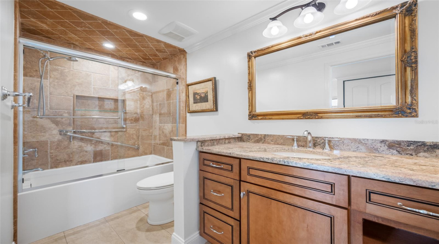 Treasure Island, Florida 33706, 2 Bedroom Bedrooms, ,2 Bathroombathrooms,Residential,For Sale,Bayshore,0,Mfrtb8539996