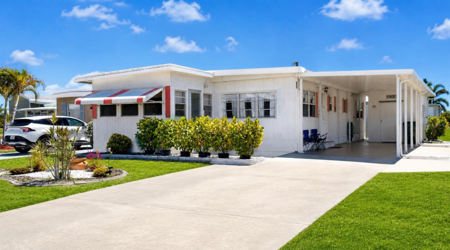 North Port, Florida 34287, 2 Bedroom Bedrooms, ,2 Bathroombathrooms,Residential,For Sale,Fleetwood,0,Mfrc7524336