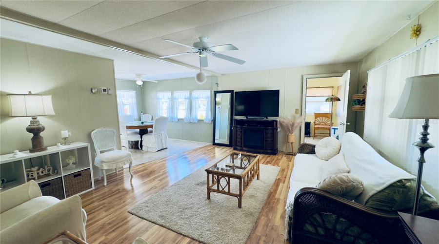 North Port, Florida 34287, 2 Bedroom Bedrooms, ,2 Bathroombathrooms,Residential,For Sale,Fleetwood,0,Mfrc7524336