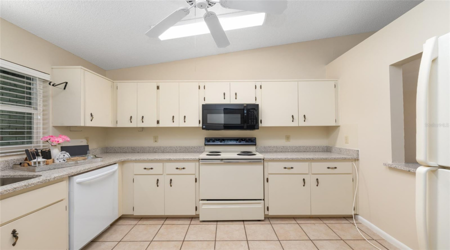 Ocala, Florida 34481, 2 Bedroom Bedrooms, ,2 Bathroombathrooms,Residential,For Sale,89Th Court,0,Mfrom726048