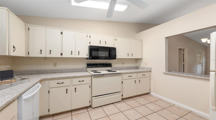 Ocala, Florida 34481, 2 Bedroom Bedrooms, ,2 Bathroombathrooms,Residential,For Sale,89Th Court,0,Mfrom726048