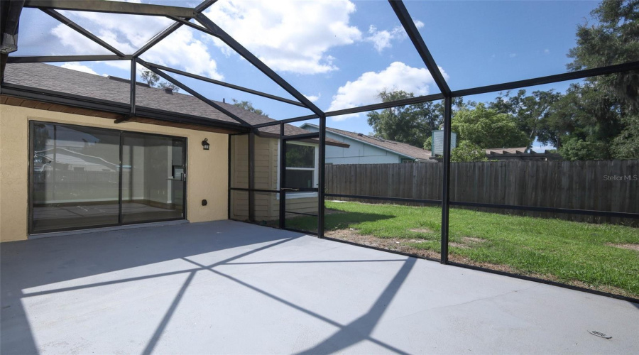 Huge Screened Porch