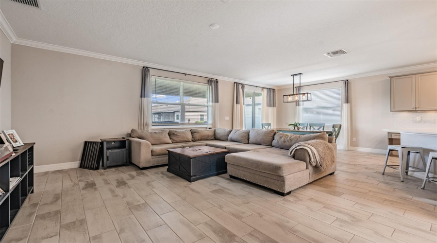 Riverview, Florida 33579, 5 Bedroom Bedrooms, ,3 Bathroombathrooms,Residential,For Sale,Lakeview Oaks,0,Mfrtb8510241