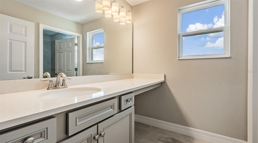 Riverview, Florida 33579, 5 Bedroom Bedrooms, ,3 Bathroombathrooms,Residential,For Sale,Lakeview Oaks,0,Mfrtb8510241