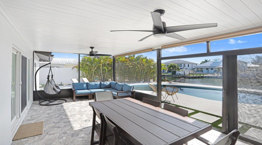 Tampa, Florida 33634, 4 Bedroom Bedrooms, ,2 Bathroombathrooms,Residential,For Sale,Venetian,0,Mfrtb8497333