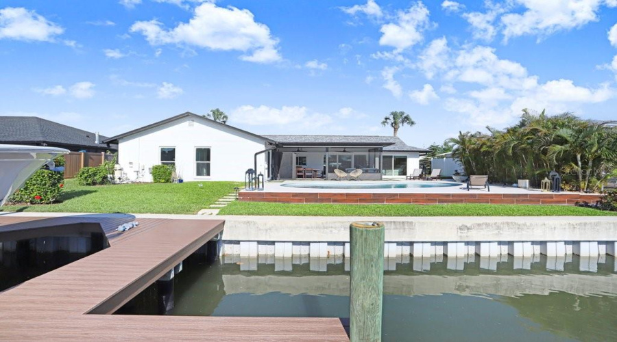 Tampa, Florida 33634, 4 Bedroom Bedrooms, ,2 Bathroombathrooms,Residential,For Sale,Venetian,0,Mfrtb8497333