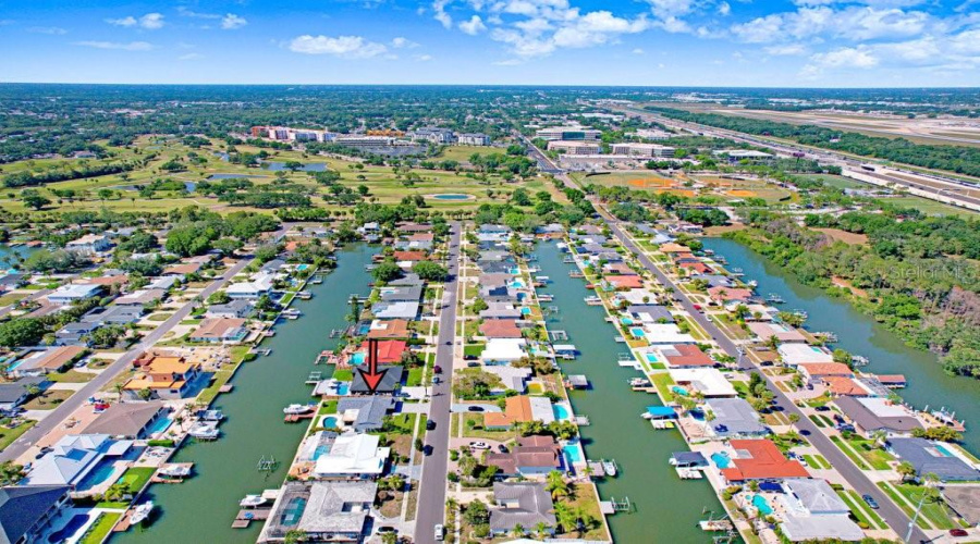 Tampa, Florida 33634, 4 Bedroom Bedrooms, ,2 Bathroombathrooms,Residential,For Sale,Venetian,0,Mfrtb8497333