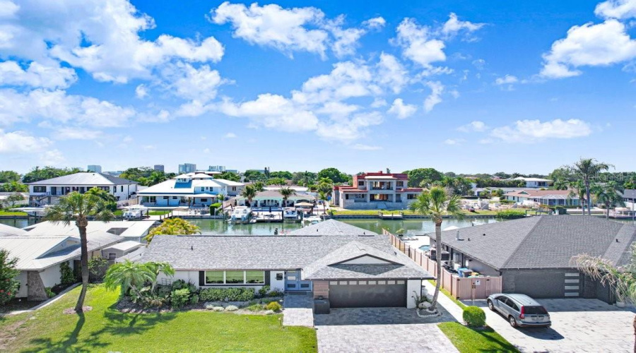 Tampa, Florida 33634, 4 Bedroom Bedrooms, ,2 Bathroombathrooms,Residential,For Sale,Venetian,0,Mfrtb8497333
