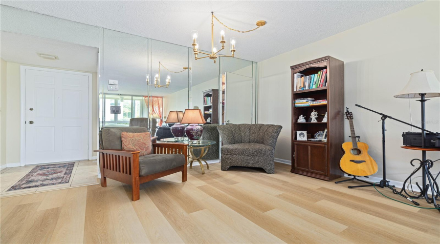Clearwater, Florida 33764, 1 Bedroom Bedrooms, ,1 Bathroombathrooms,Residential,For Sale,Us Highway 19,0,Mfrtb8538220
