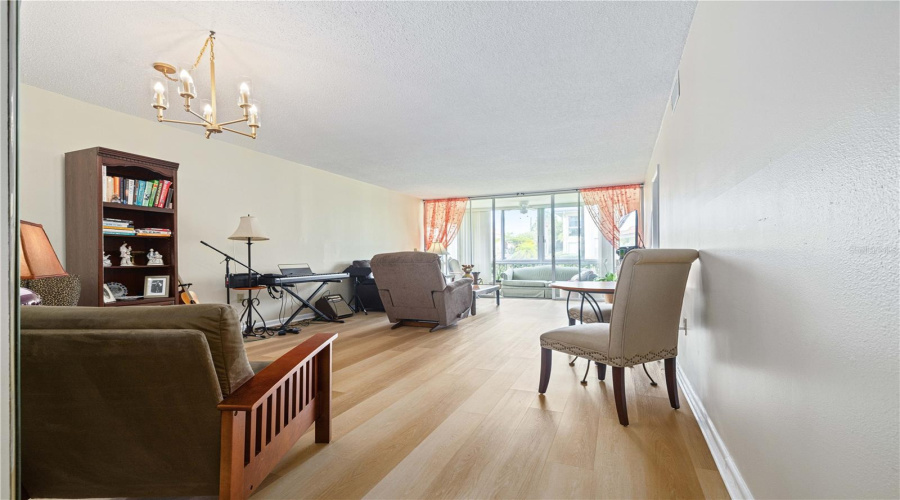 Clearwater, Florida 33764, 1 Bedroom Bedrooms, ,1 Bathroombathrooms,Residential,For Sale,Us Highway 19,0,Mfrtb8538220