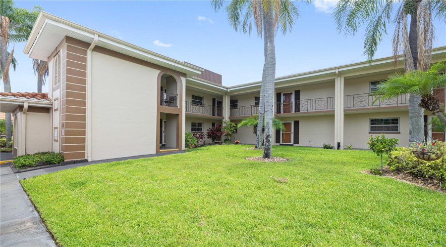 Clearwater, Florida 33764, 1 Bedroom Bedrooms, ,1 Bathroombathrooms,Residential,For Sale,Us Highway 19,0,Mfrtb8538220