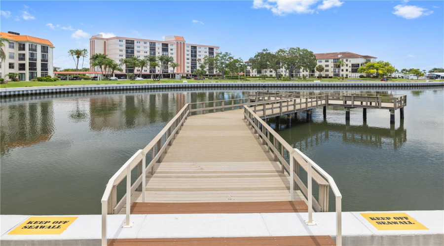 Clearwater, Florida 33764, 1 Bedroom Bedrooms, ,1 Bathroombathrooms,Residential,For Sale,Us Highway 19,0,Mfrtb8538220
