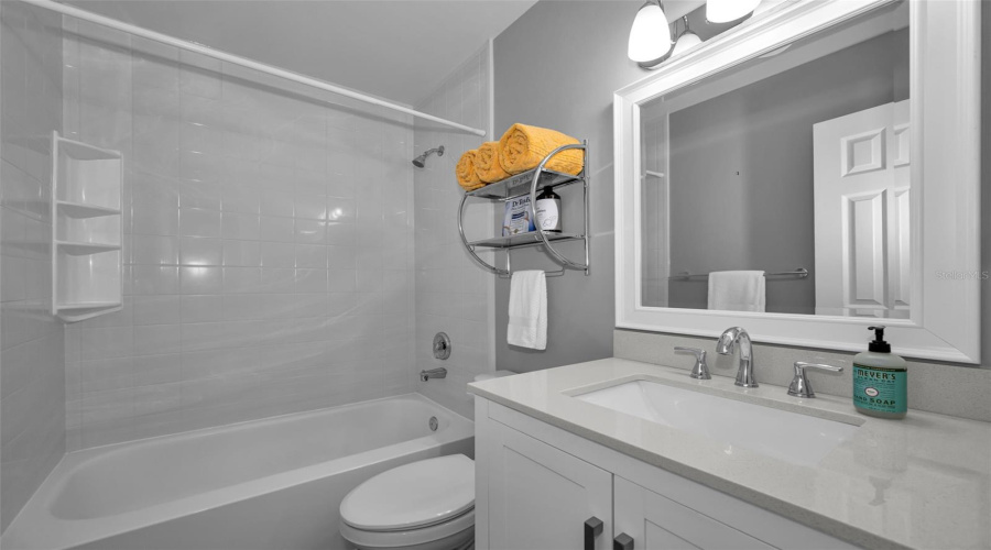 Tarpon Springs, Florida 34689, 2 Bedroom Bedrooms, ,2 Bathroombathrooms,Residential,For Sale,Seascape,0,Mfrtb8526235